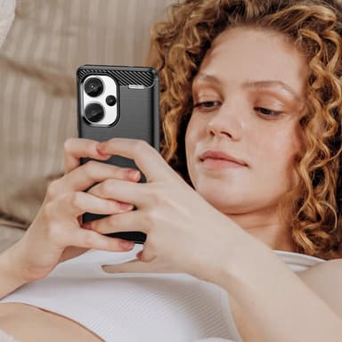 SKALO Xiaomi Redmi Note 13 Pro+ Armor Carbon Iskunkestävä TPU suojakuori - Musta
