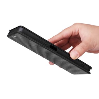 SKALO Xiaomi Redmi 13C 4G Carbon Fiber Lompakkokotelo - Musta