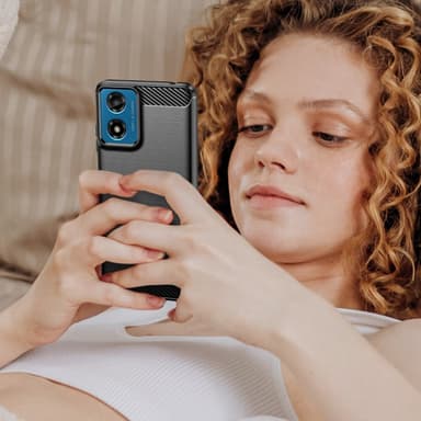 SKALO Motorola Moto E14 4G Armor Carbon Iskunkestävä TPU suojakuori - Musta
