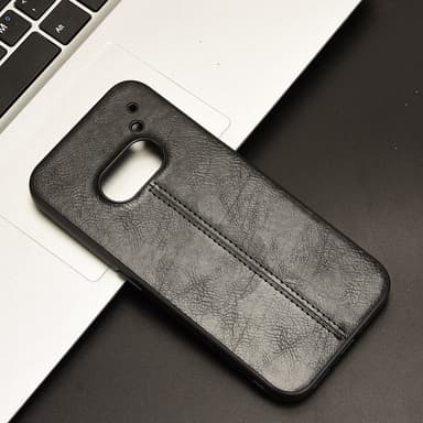SKALO Nothing Phone (2a) PU-nahka Hybridi Suojakuori - Musta