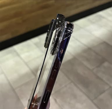 Erittäin ohut ja kirkas iPhone 16 Pro -kotelo