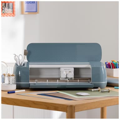 Cricut Maker 4 digitaalinen leikkuri Essentials pakkaus