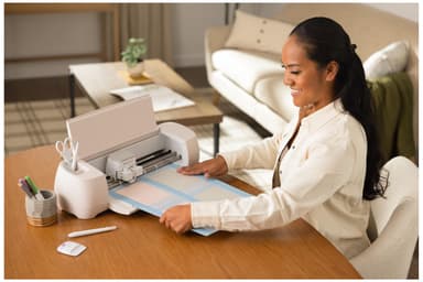 Cricut Explore 4 digitaalinen leikkuri Essentials pakkaus