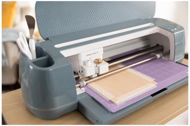 Cricut Maker 4 digitaalinen leikkuri Essentials pakkaus