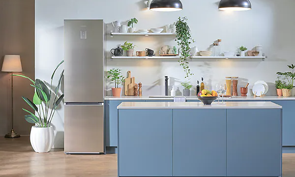 Samsung Cooling -jääkaappi keittiössä